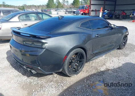 2018 Chevrolet Camaro 1Ss z USA, uszkodzony, nr VIN 1G1FF1R72J0145873